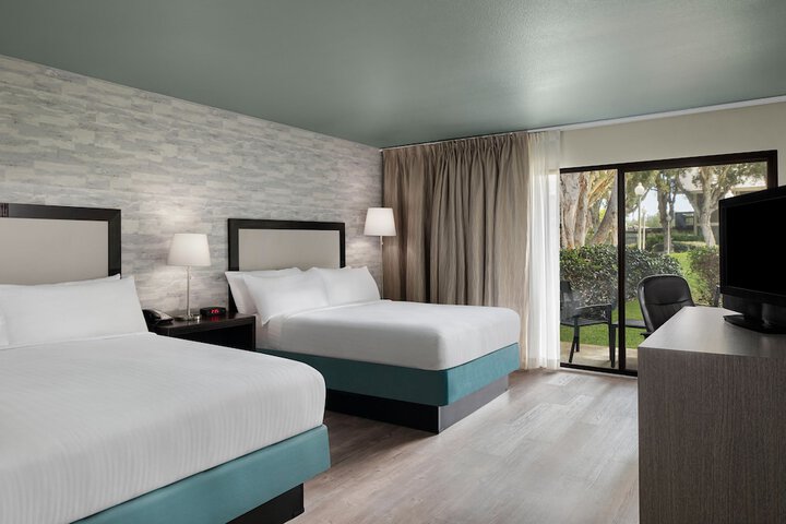 Room 20 of 49