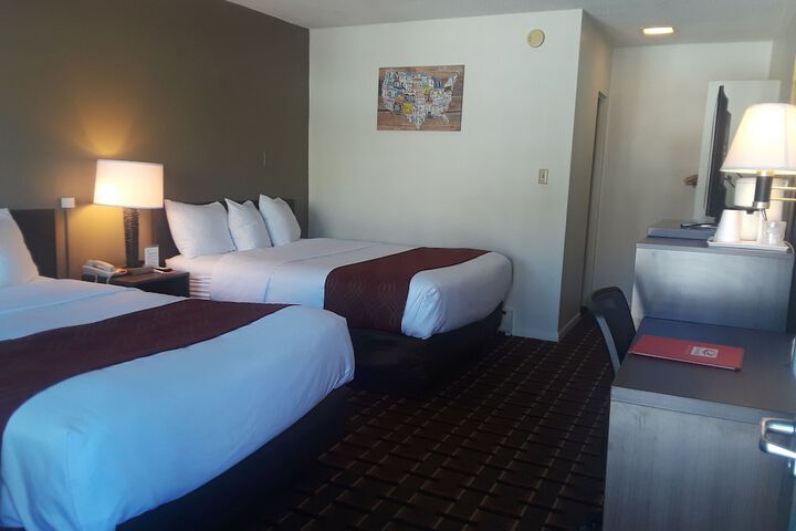 Room 25 of 33