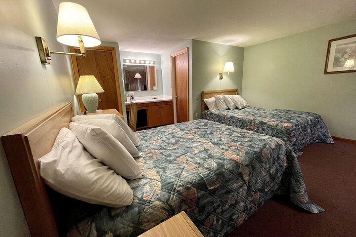 Room 21 of 37