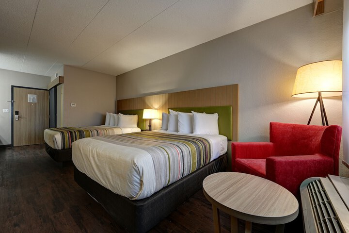 Country Inn & Suites by Radisson Pierre, SD