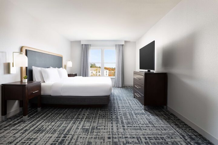 Homewood Suites by Hilton Manchester / Airport