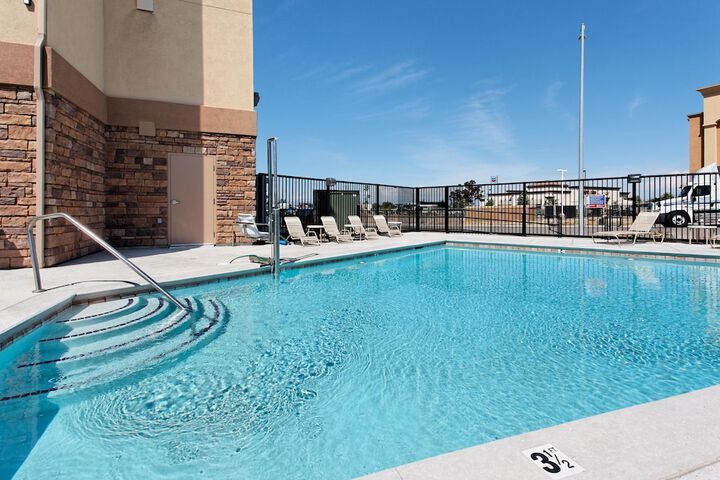 Holiday Inn Express Hotel & Suites FRESNO NORTHWEST-HERNDON by IHG