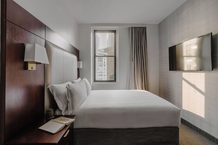 Room 47 of 62