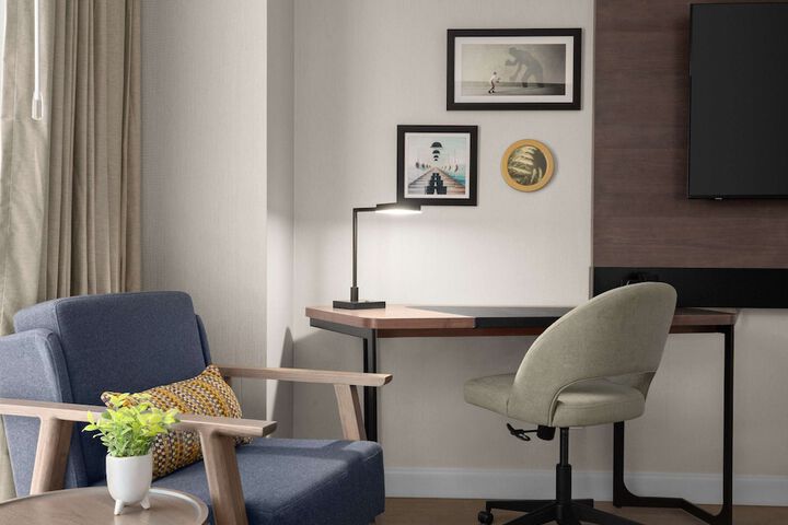 Room 42 of 73