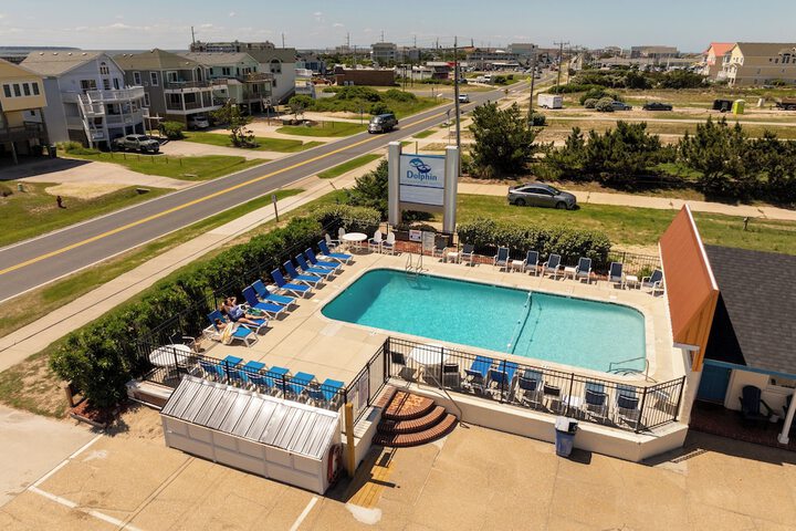 Pool 12 of 65