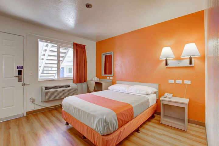 Room 20 of 45
