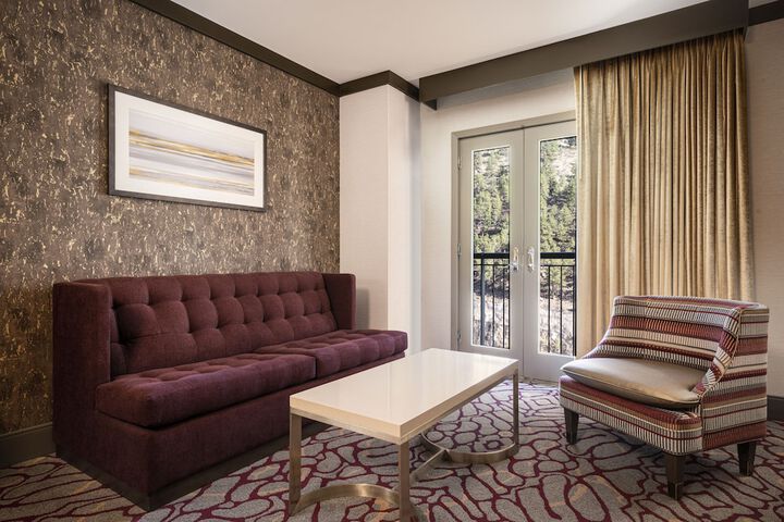 Horseshoe Black Hawk - a Caesars Rewards Destination