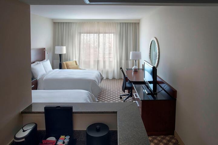 Room 10 of 50