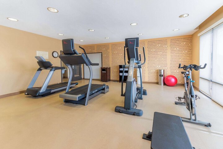 La Quinta Inn & Suites by Wyndham Carlsbad