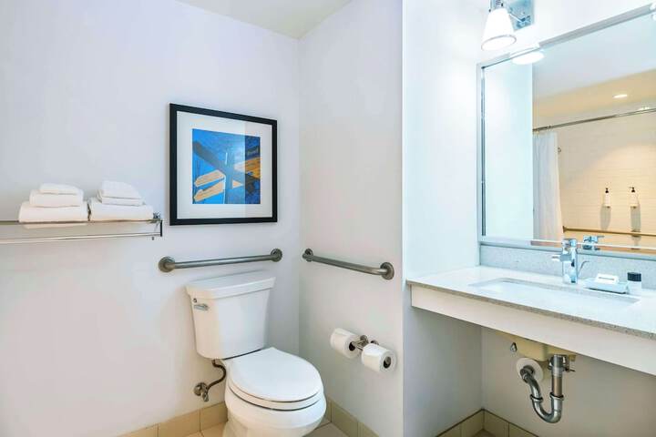 Grand Park Hotel Vancouver Airport an Ascend Collection Hotel