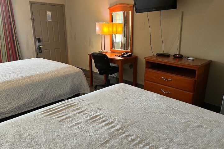 Room 15 of 24