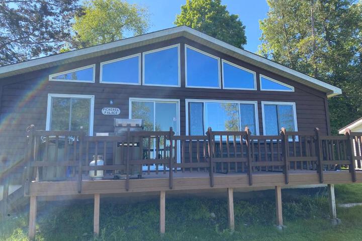 Merland Park Cottages and Motel