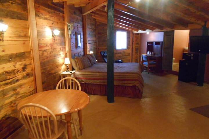 Room 13 of 18
