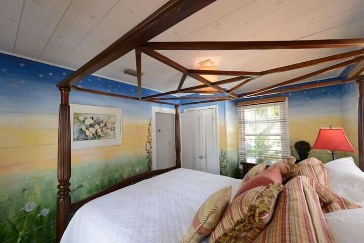 Room 40 of 234