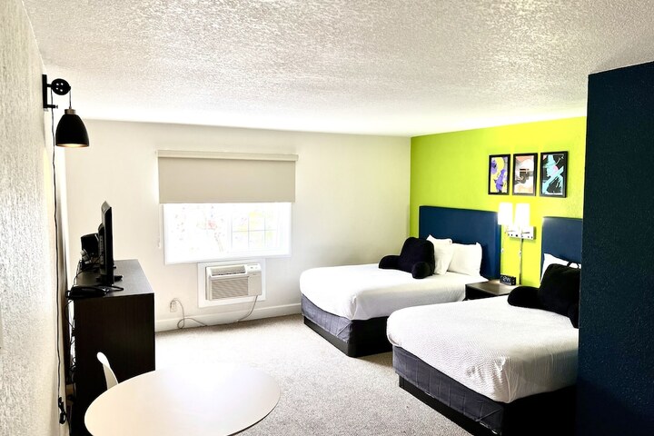 Room 35 of 52