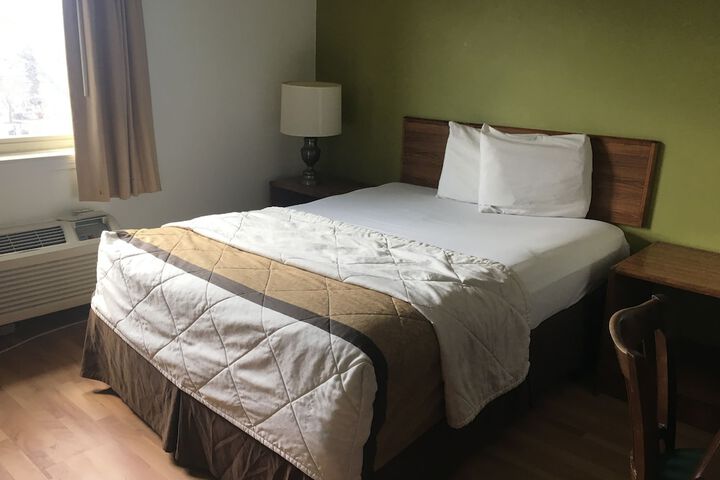 Room 17 of 21