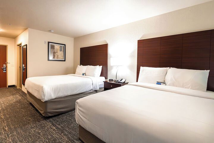 Cobblestone Inn & Suites – Big Lake