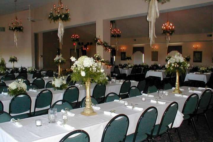 Ballroom/Hall 27 of 29