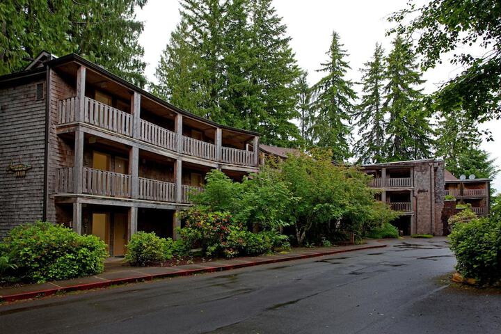 Hotel 6 of 73