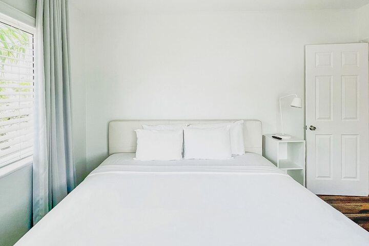 Room 16 of 60