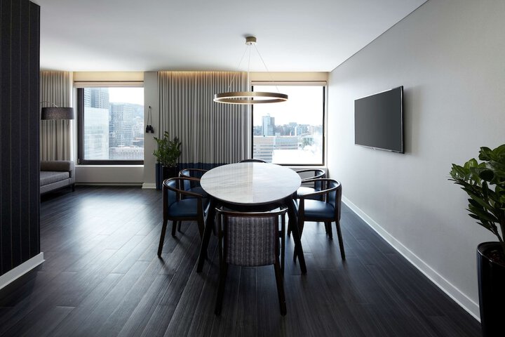 DoubleTree by Hilton Montreal