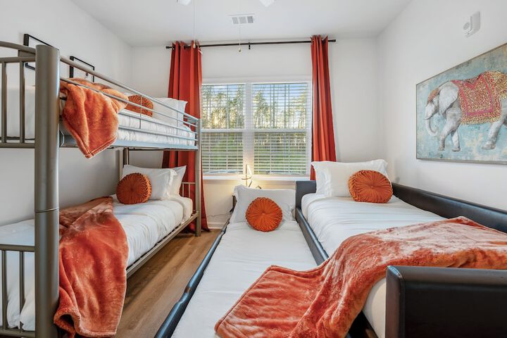 Luxurious Apartments - Pool Gym Bikes