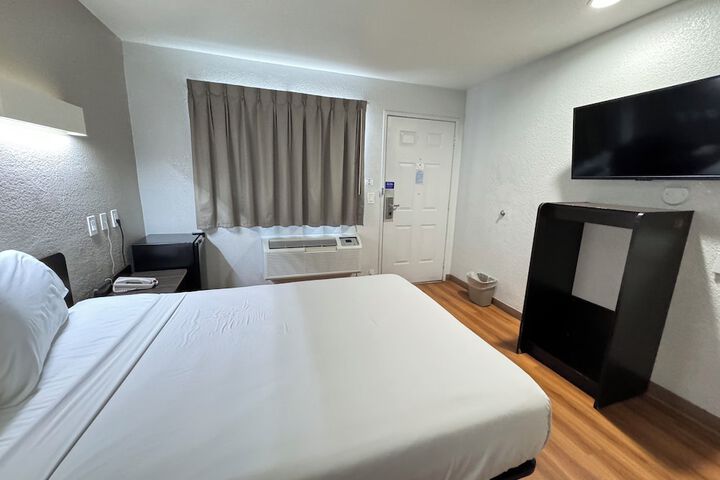 Room 42 of 45