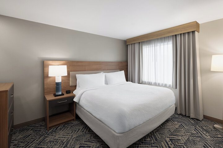 Candlewood Suites Mobile‑Downtown by IHG