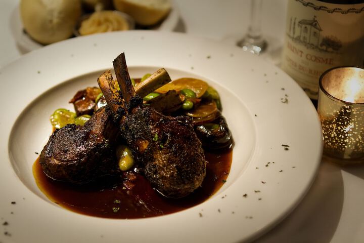 Dining 76 of 81
