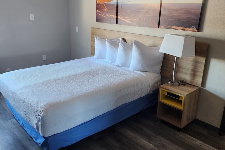 Room 88 of 143