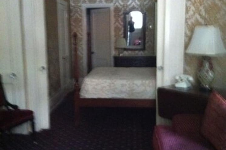 Room 44 of 49