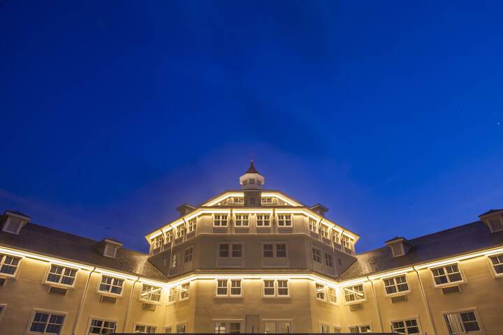 Cedar Points Hotel Breakers