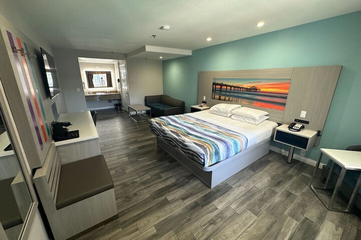 Room 15 of 29
