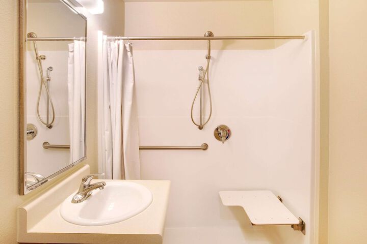 Room 15 of 31