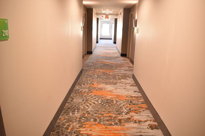 Ballroom/Hall 82 of 93