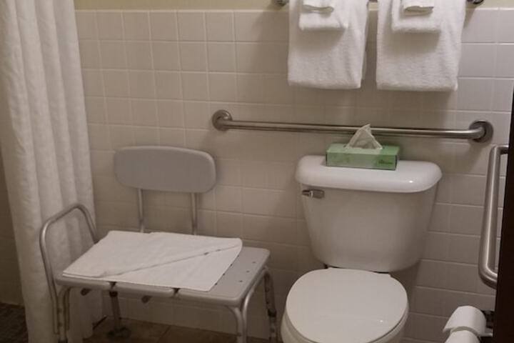 Room 20 of 34
