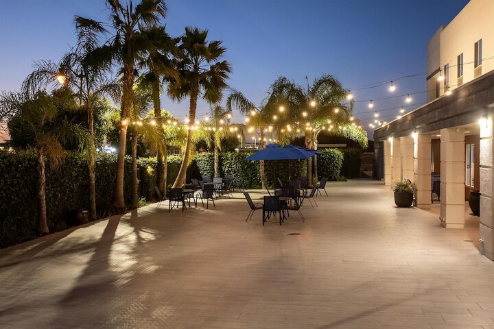 Hampton Inn & Suites Lathrop