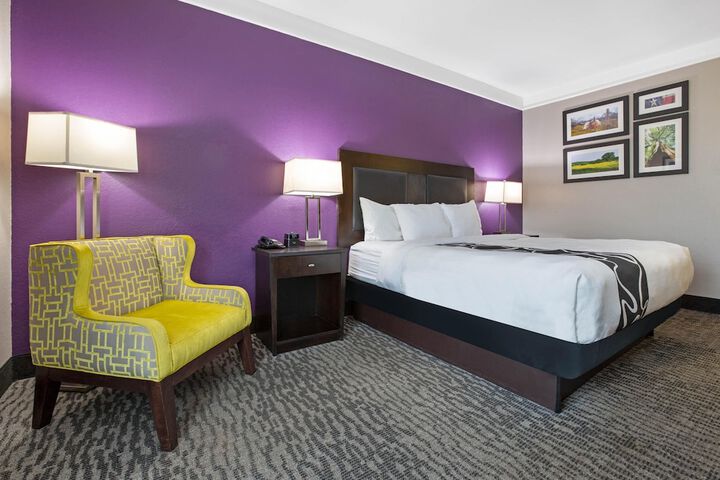 La Quinta Inn & Suites by Wyndham Pearland - Houston South