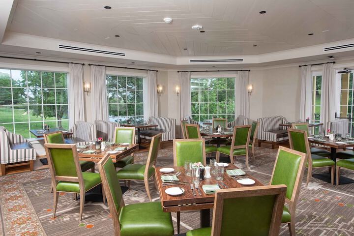 Dining 40 of 72