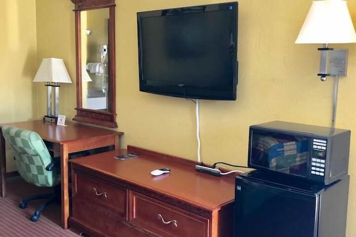 Room 6 of 20