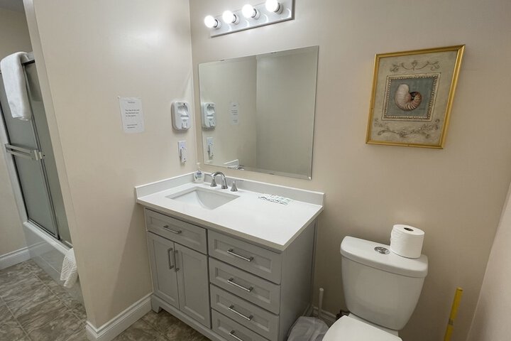 Room 62 of 82