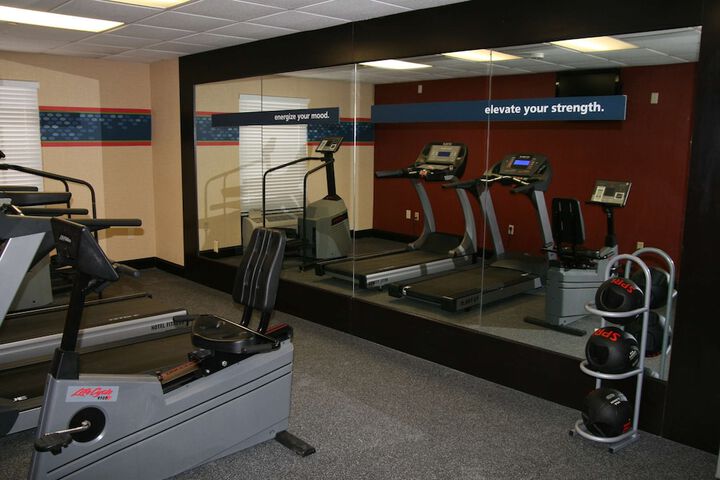 Hampton Inn & Suites Kansas City-Merriam
