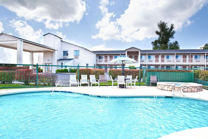 Pool 3 of 22