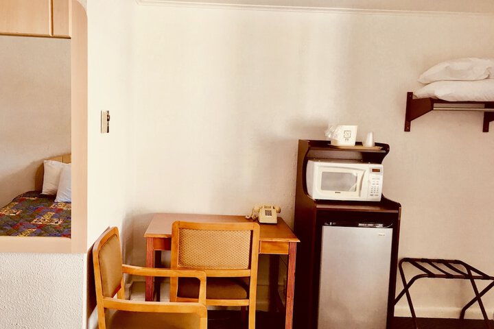Room 28 of 51