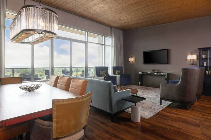 The Stella Hotel Autograph Collection