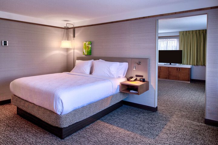 Room 44 of 84