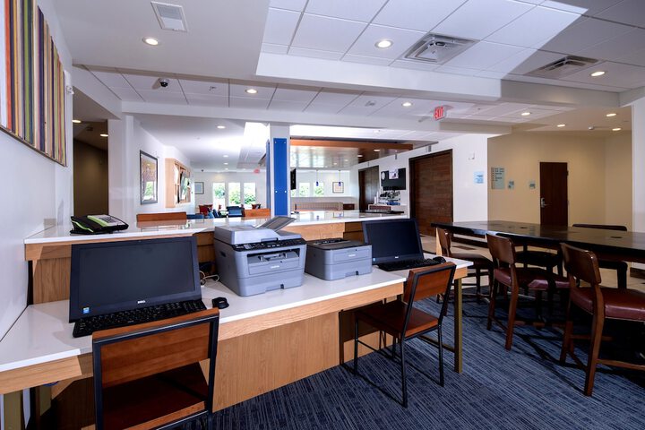 Holiday Inn Express & Suites Rochester Hill - Detroit Area by IHG