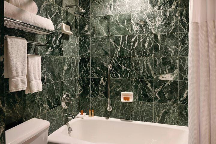The Henry Hotel Autograph Collection