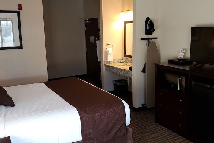 Room 55 of 69