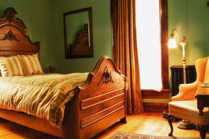 Room 14 of 23